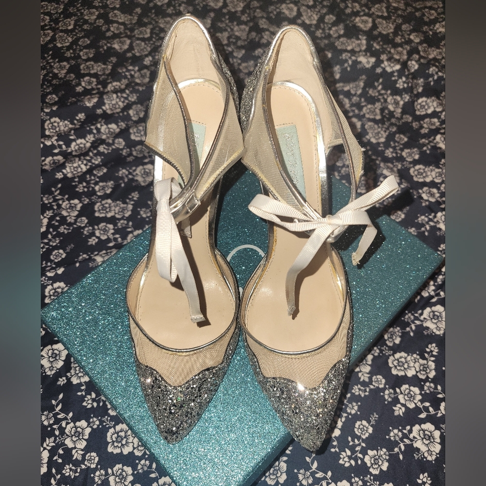 Blue by Betsey Johnson Stela Silver 10